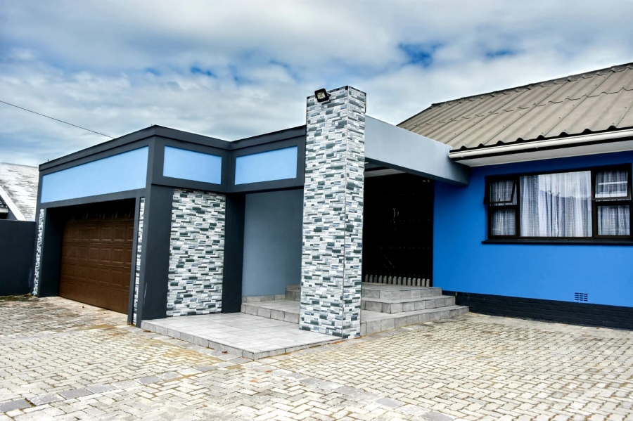 4 Bedroom Property for Sale in Abbotsford Eastern Cape